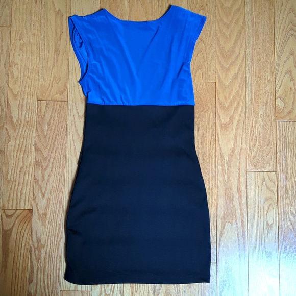 Papaya Colorblock Mini Dress - Picture 2 of 3